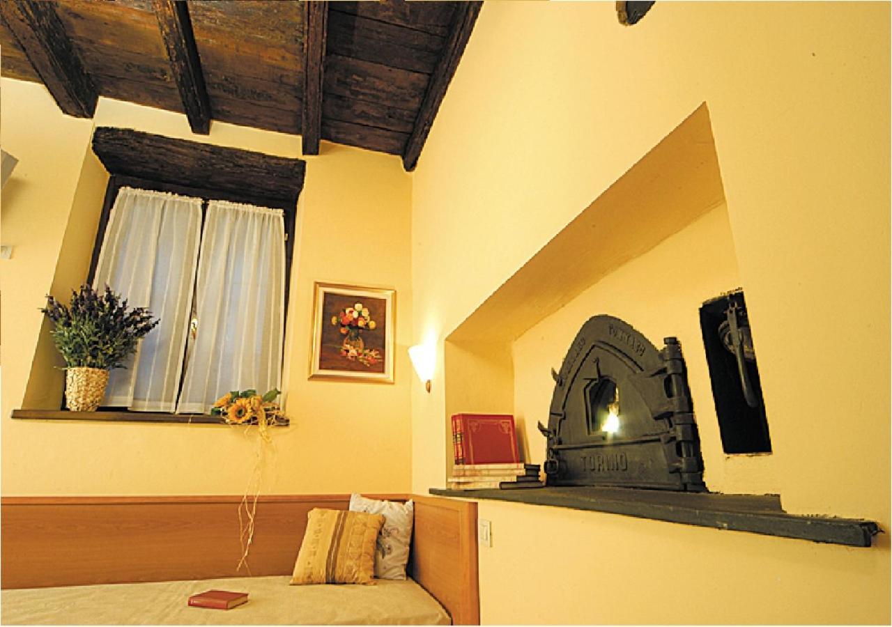 Casa Vacanze Provenzale Torre Pellice Buitenkant foto